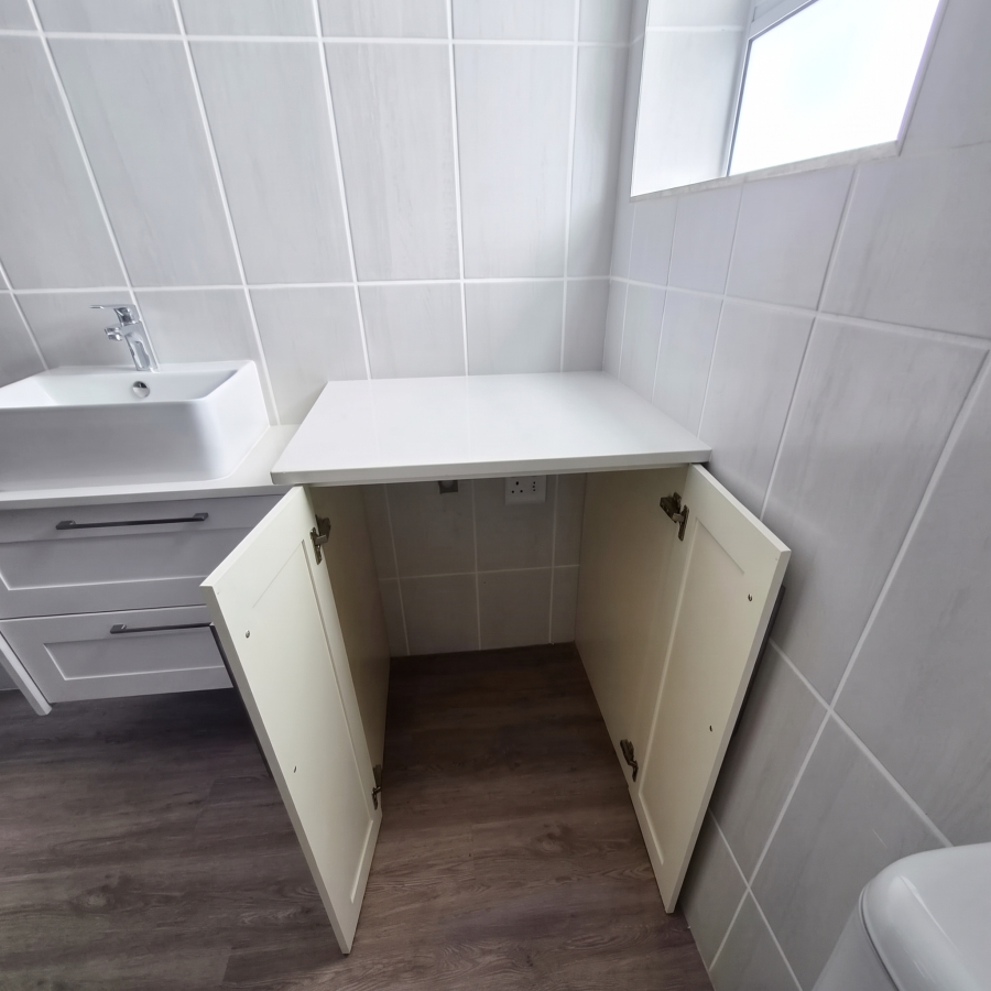 2 Bedroom Property for Sale in Struisbaai Western Cape